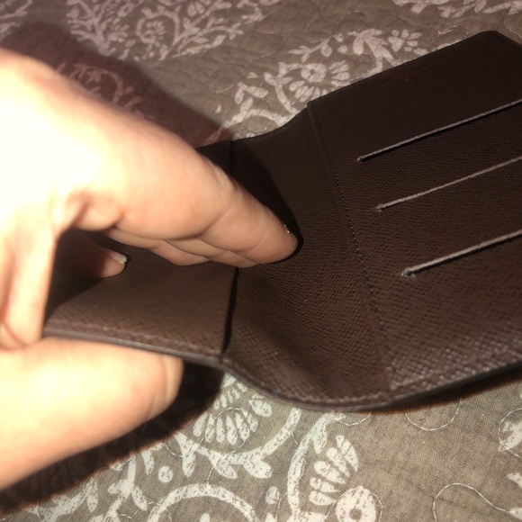 Louis Vuitton Damier Ebene Wallet - Picture 8 of 8